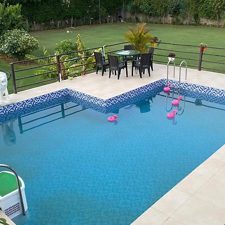 The Singh Farm Cosy Private Pool Farm Villa Gurgaon Bagian luar foto