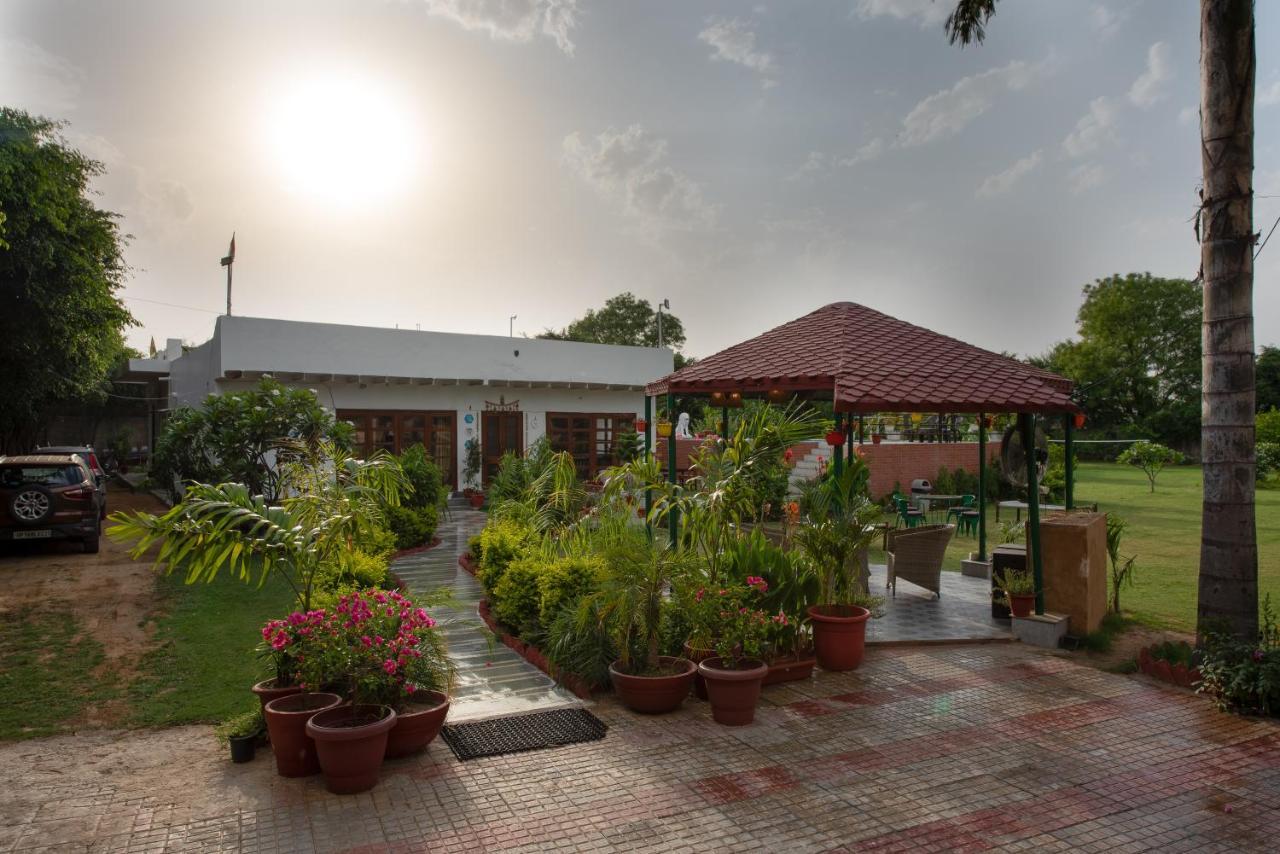 The Singh Farm Cosy Private Pool Farm Villa Gurgaon Bagian luar foto