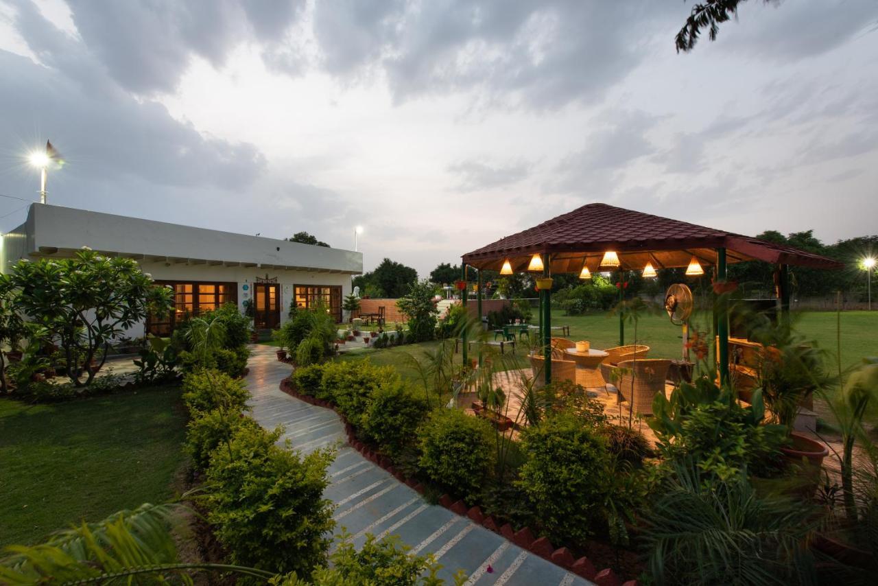 The Singh Farm Cosy Private Pool Farm Villa Gurgaon Bagian luar foto
