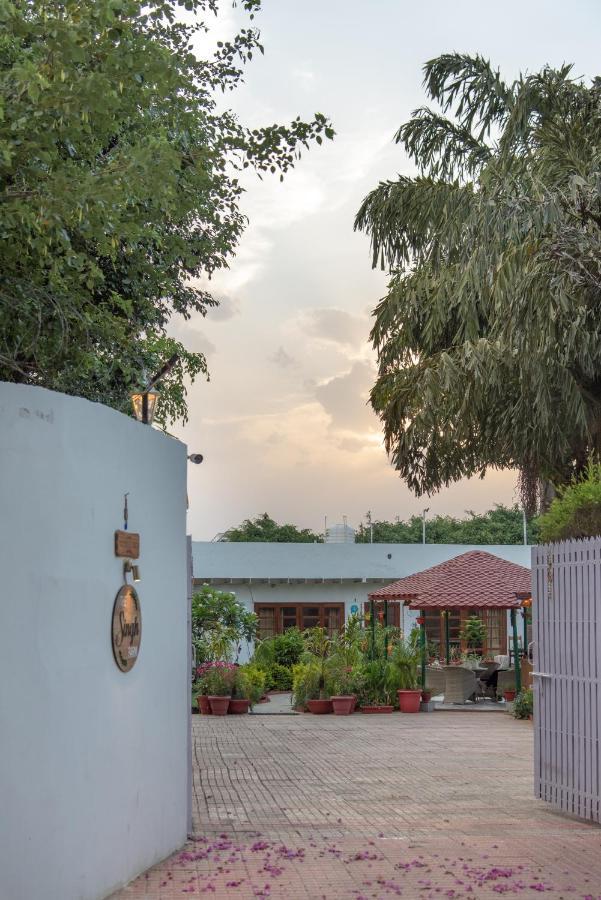 The Singh Farm Cosy Private Pool Farm Villa Gurgaon Bagian luar foto