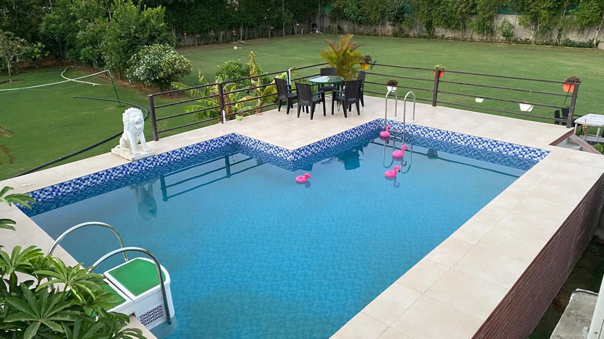 The Singh Farm Cosy Private Pool Farm Villa Gurgaon Bagian luar foto
